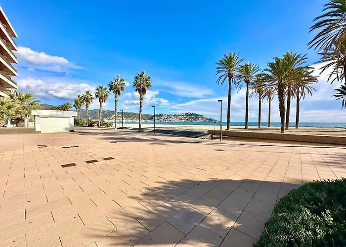 V023 - Platja Росас